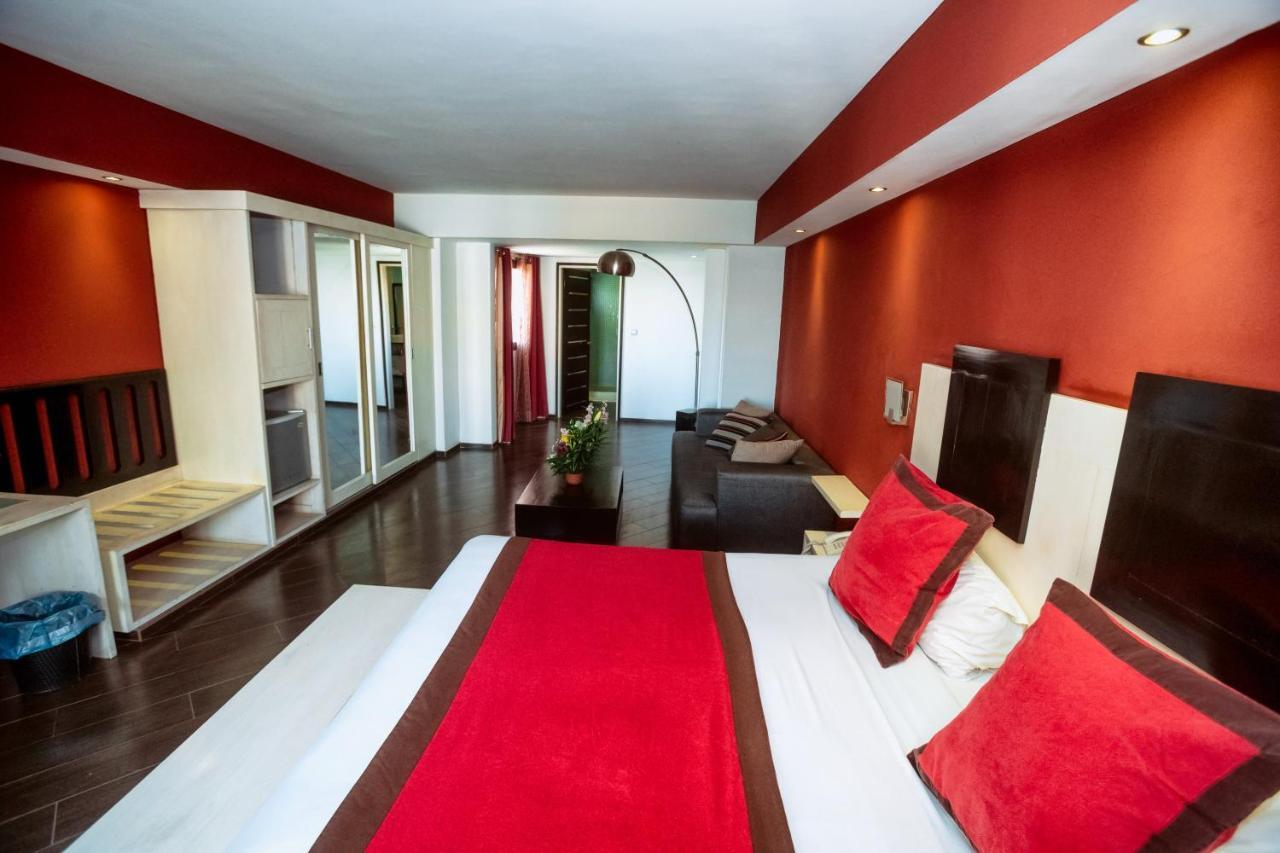 Cafe De Rome Hotel Dakar Ngoại thất bức ảnh