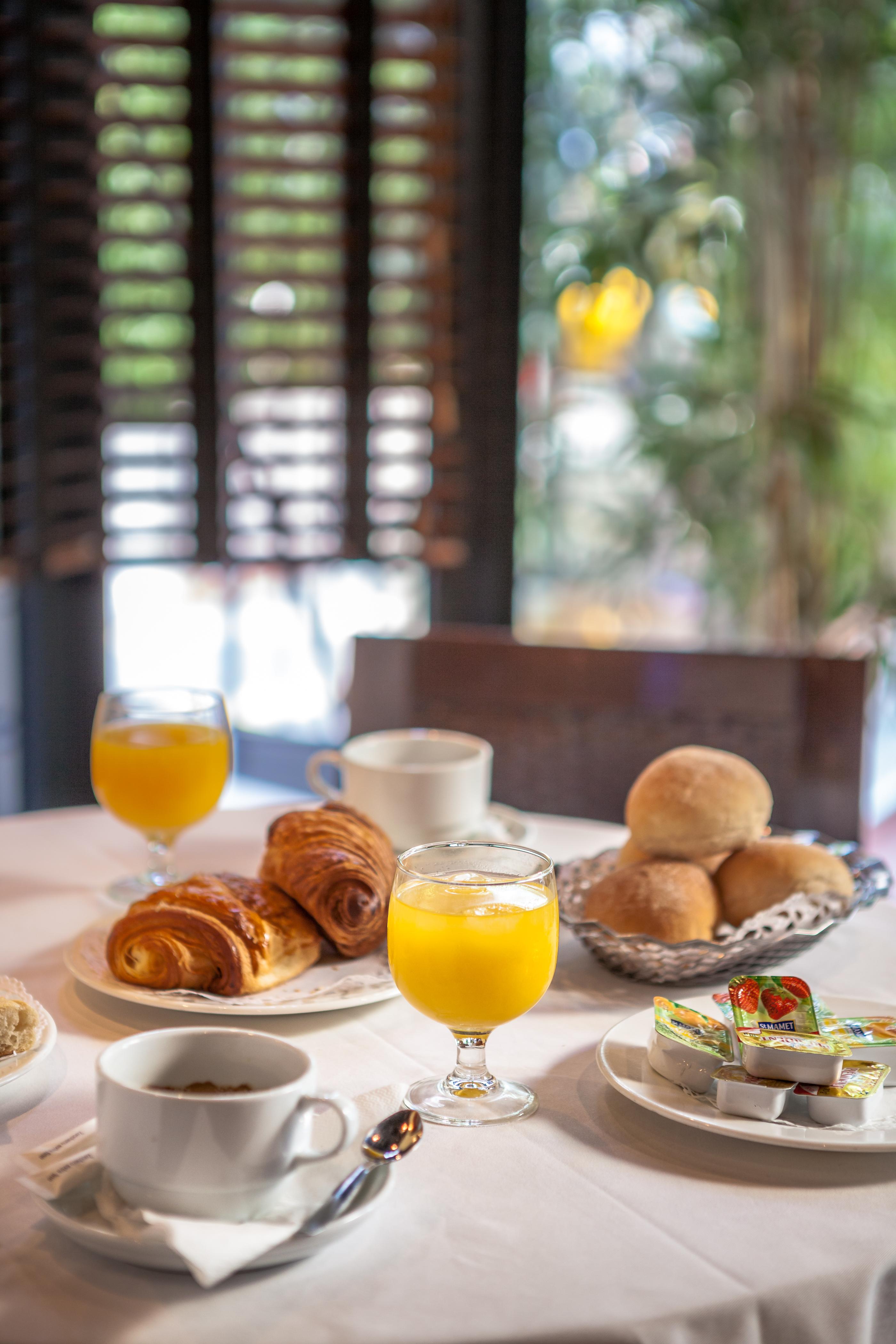 Cafe De Rome Hotel Dakar Ngoại thất bức ảnh