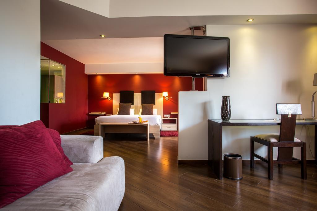 Cafe De Rome Hotel Dakar Ngoại thất bức ảnh