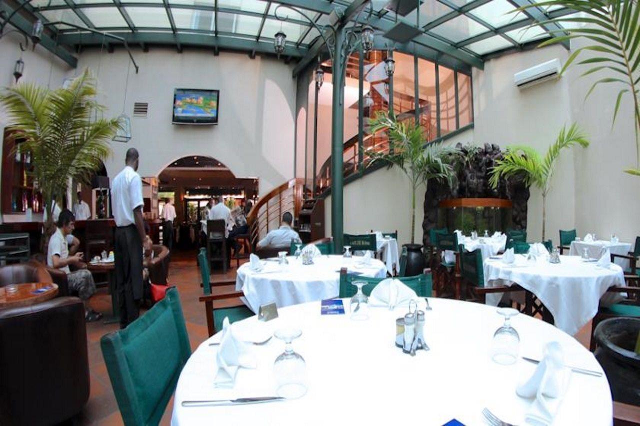 Cafe De Rome Hotel Dakar Ngoại thất bức ảnh